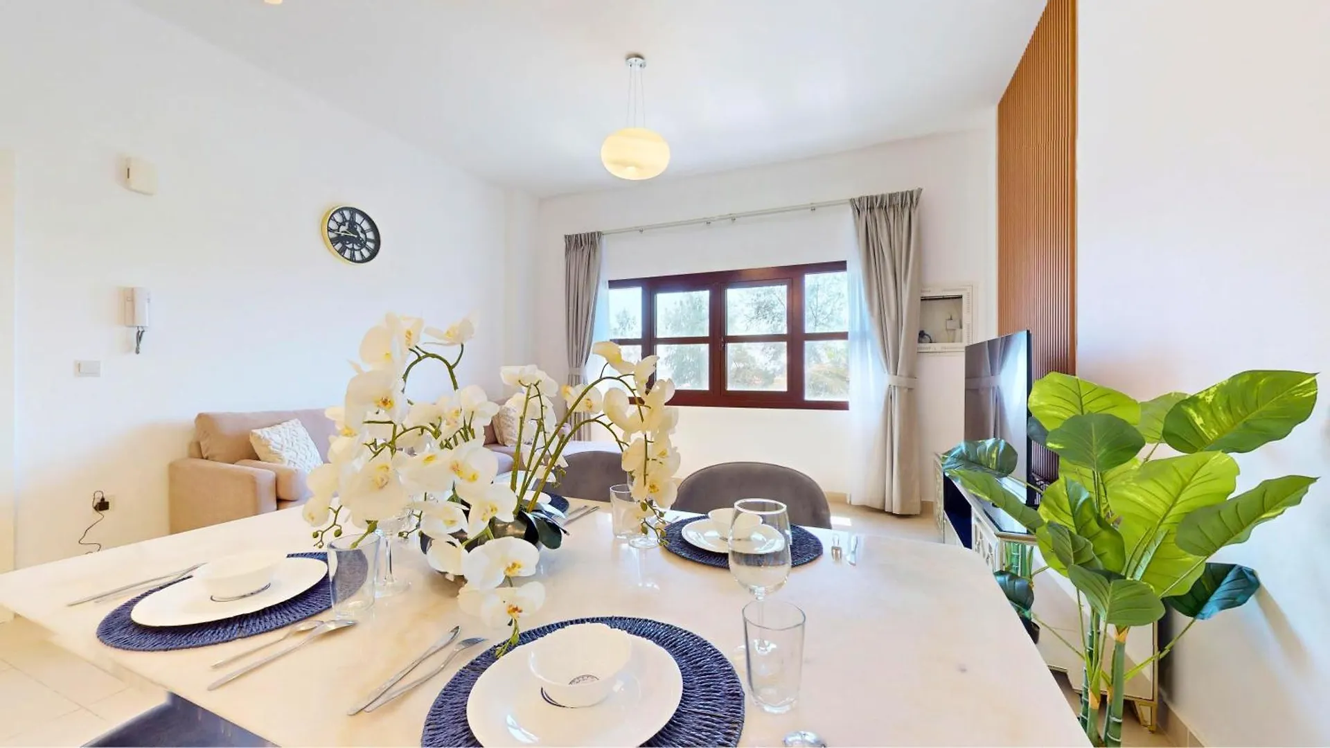 Vibrant Getaway 1Br Furnished - Near Golf Course Apartment Dubai United Arab Emirates