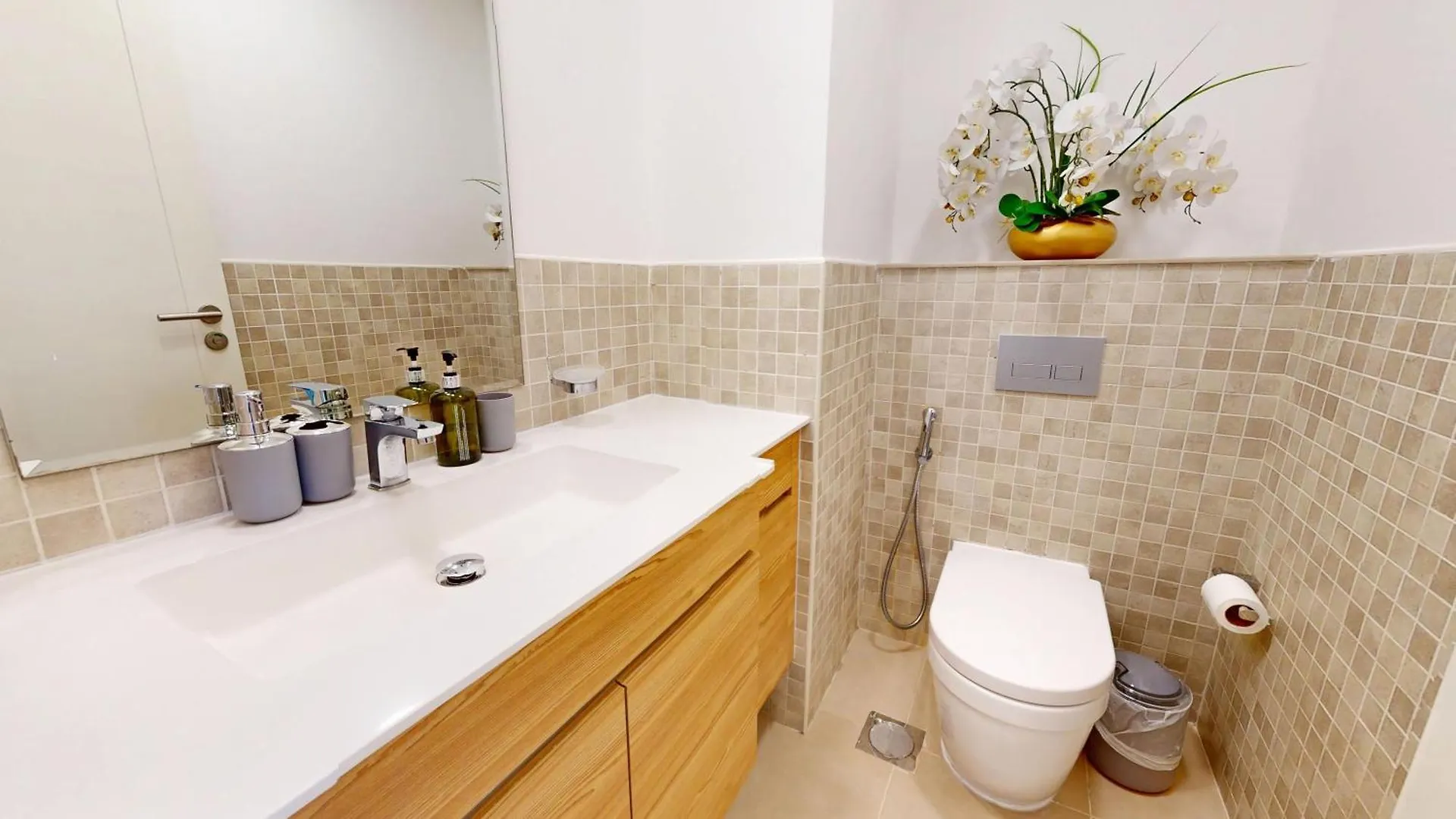 Vibrant Getaway 1Br Furnished - Near Golf Course Apartment Dubai 0*,