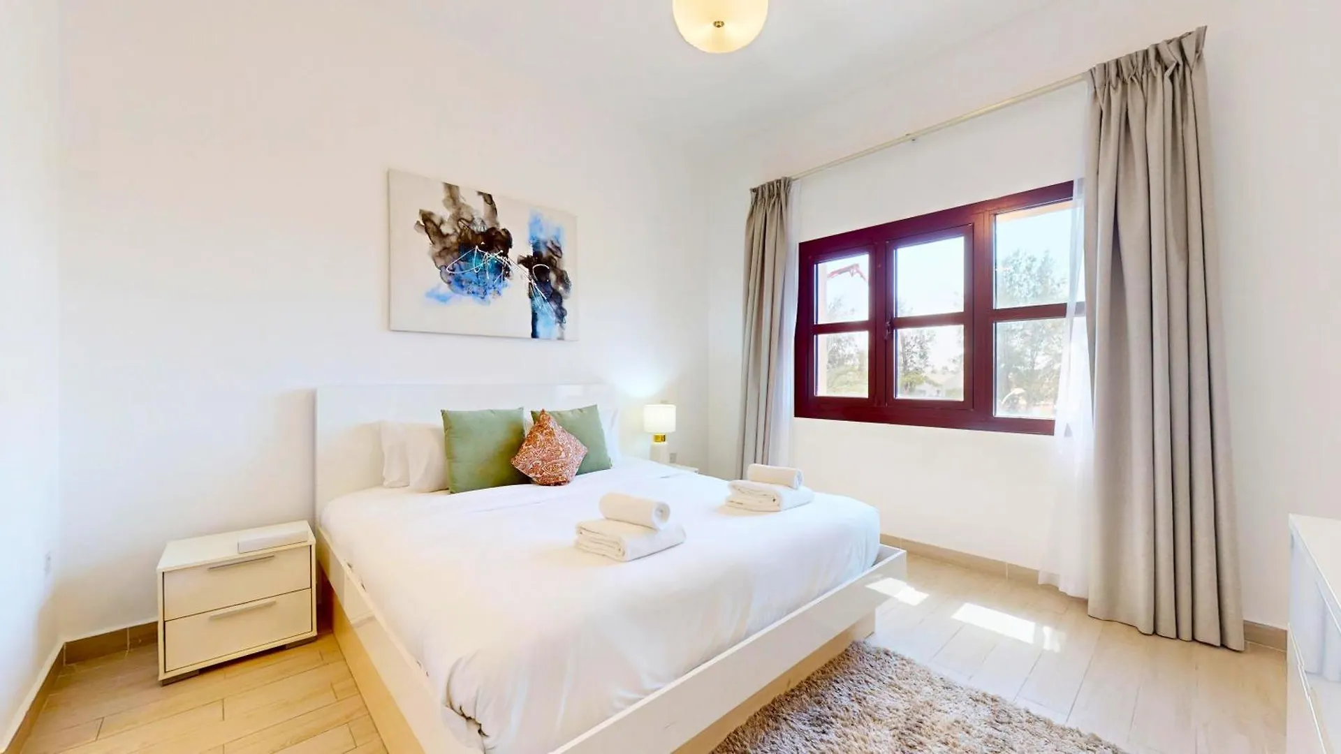 Apartament Vibrant Getaway 1Br Furnished - Near Golf Course Dubaj